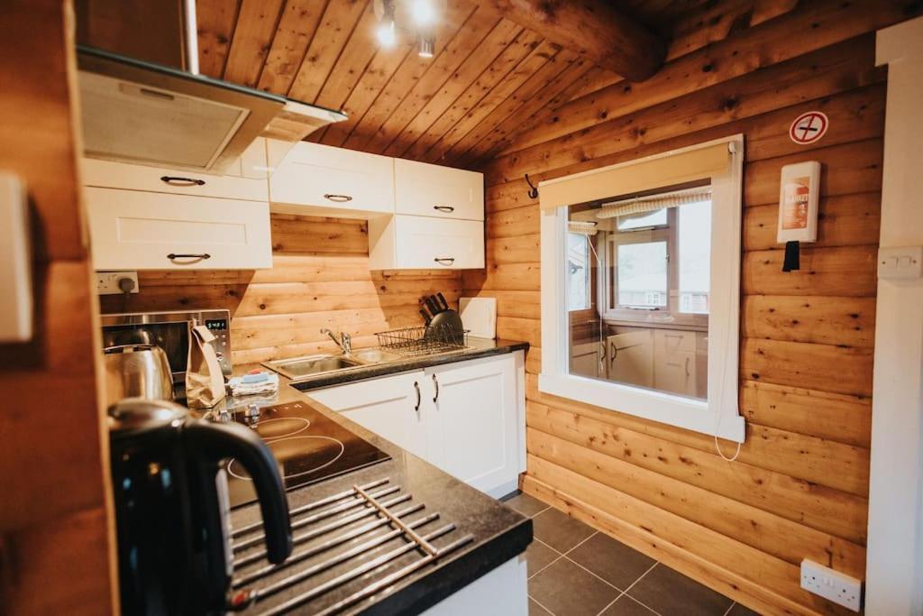 Holiday home Rustic Log In Snowdonia - 2 Bedrooms & Parking
